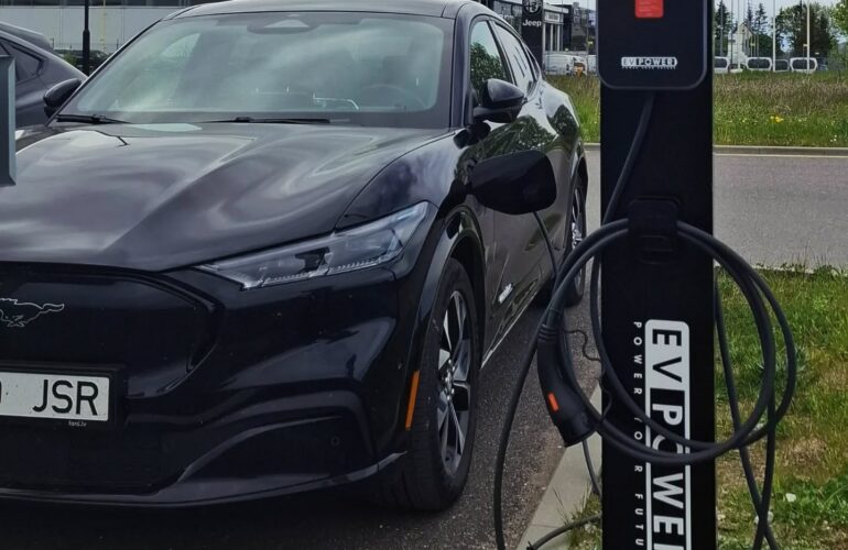 Avalik elektriauto laadimisjaam -EV Power